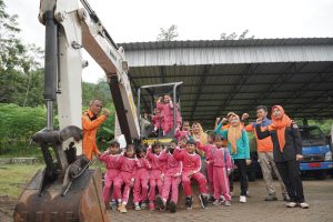 16 Februari 2023. EDUKASI BENCANA SEJAK DINI, PAUD SPS FIRDAUS KUNJUNGI BPBD KAB. TRENGGALEK16 Februari 2023.