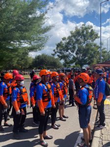Senin, 15 Juli 2024. BPBD Trenggalek Mengikuti Lomba Water Rescue dan MFR (Medical First Respon) pada acara Gelar Peralatan Penanggulangan Bencana 2024 di Banyuwangi