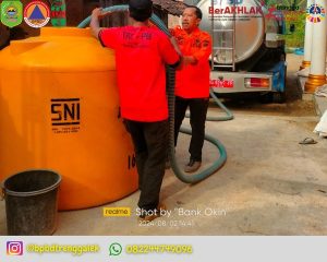 Kamis, 02/08/2024. Hari ini BPBD Kabupaten Trenggalek mendistribusikan Bantuan air bersih sebanyak 6.000 liter untuk warga RT. 07, 15, 16 Desa Wonoanti Kecamatan Gandusari Kabupaten Trenggalek yang terdampak kekeringan