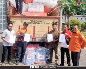 01 Agustus 2024. BPBD Memberikan bantuan Tandon (Penampung air) dan Jerigen