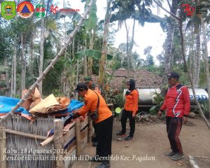 Rabu, 28 Agustus 2024 BPBD Kab. Trenggalek mendistribusikan bantuan air bersih ke Kecamatan Pogalan dan Kecamatan Trenggalek