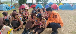 Rabu, 17 Agustus 2024. BPBD Kabupaten Trenggalek memberikan Sosialisasi Kebencanaan Pada Kegiatan Apel Akbar Pramuka