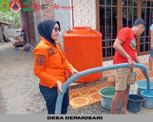 Rabu, 04 September 2024 BPBD Kab. Trenggalek berkolaborasi bersama Polres Trenggalek dalam rangka “ HUT Lalu lintas Bhayangkara ke – 69” mendistribusikan bantuan air bersih