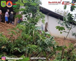 Minggu,15 Desember 2024. Tembok Penahan Tebing rumah Bapak Parjianto mengalami longsor di RT 05 RW 01 Dusun Gandu Ds. Gamping Kec. Suruh