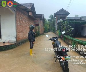 Senin,19 Mei 2025. TERKJADI BANJIR DI DESA TAWING KEC. MUNJUNGAN