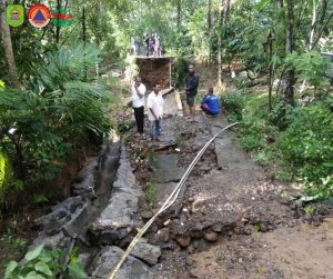 Rabu, 04 Juni 2025. TERJADI JEMBATAN AMBLAS DI DESA GEMAHARJO KECAMATAN WATULIMO