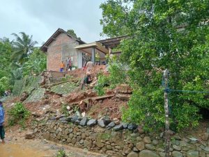 28 Juni 2025. TERJADI BANJIR DAN TANAH LONGSOR DI KEC. MUNJUNGAN